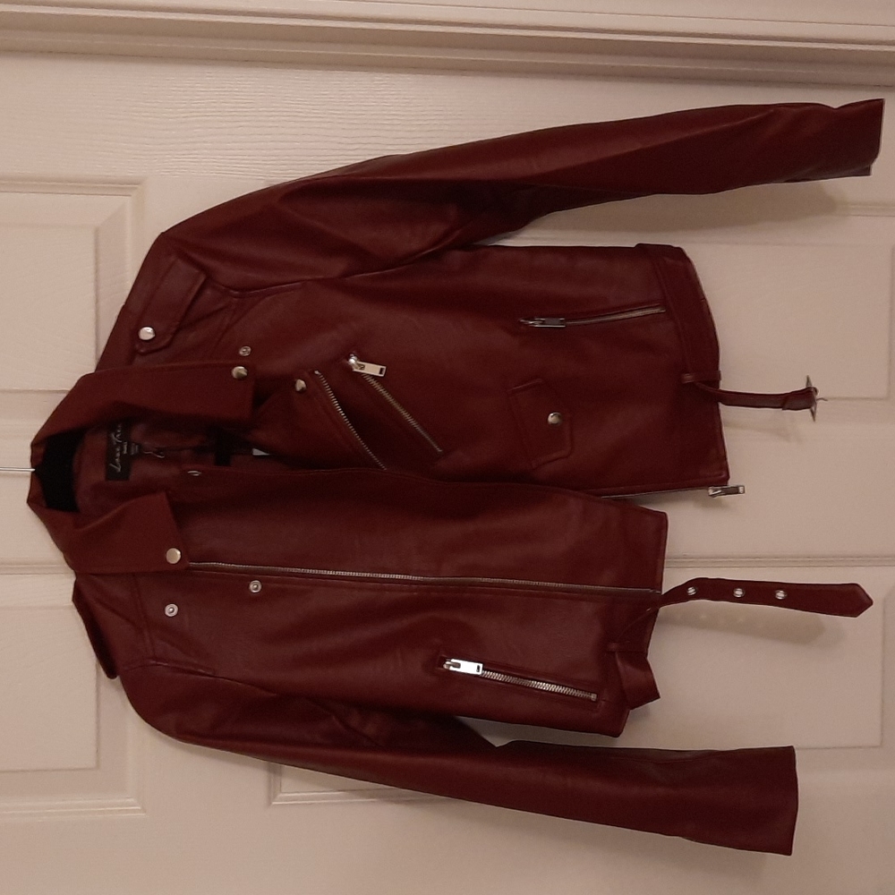 SMALL WINE COLORED JACKET